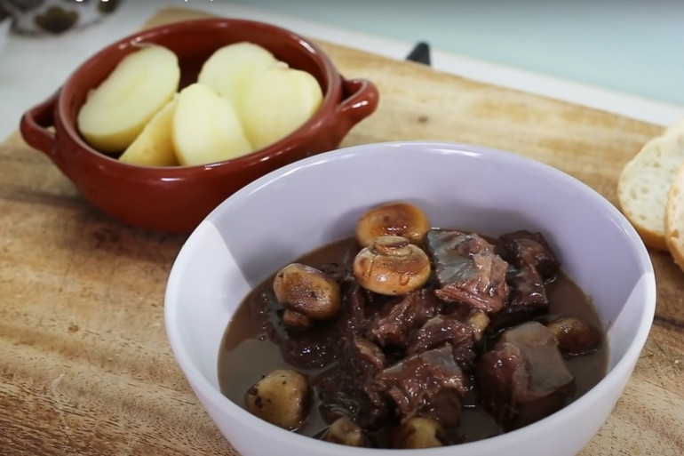 Le Boeuf Bourguignon Traditionnel  Un Classique de la Cuisine Française