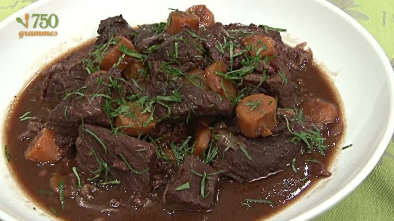 Le Boeuf Bourguignon  Un Classique de la Cuisine Française